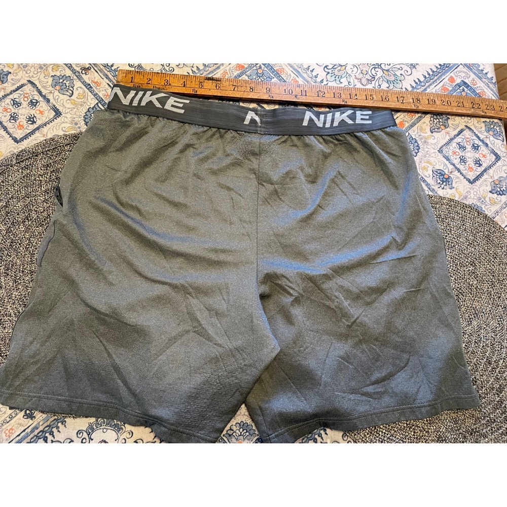 Nike Mens Dri-FIT Training Shorts Gray Heathered Athletic Gym XL Pocketed - Picture 4 of 4